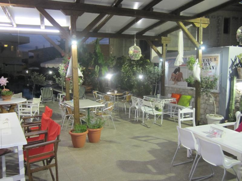 Vickys Studios Faliraki Родос Экстерьер фото